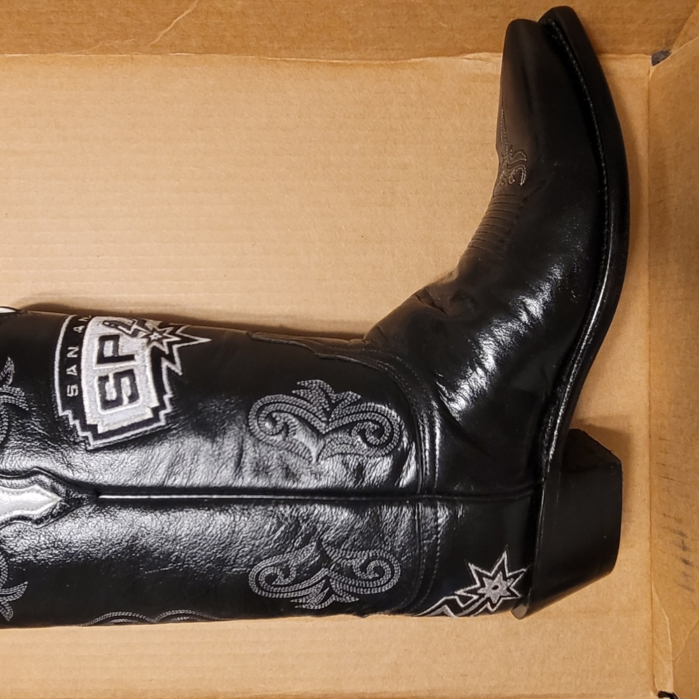 Lucchese Woman's NEW Black Boots size 8B with San Antonio Spurs Logo Embroidered - Picture 10 of 16